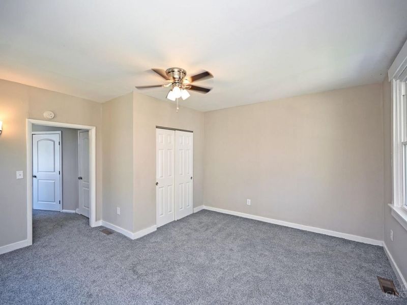 311 W Vine Street, Reading, OH 45215 Photo 5