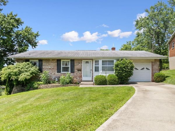 109 Bunker Hill Court, Cincinnati, OH 45215