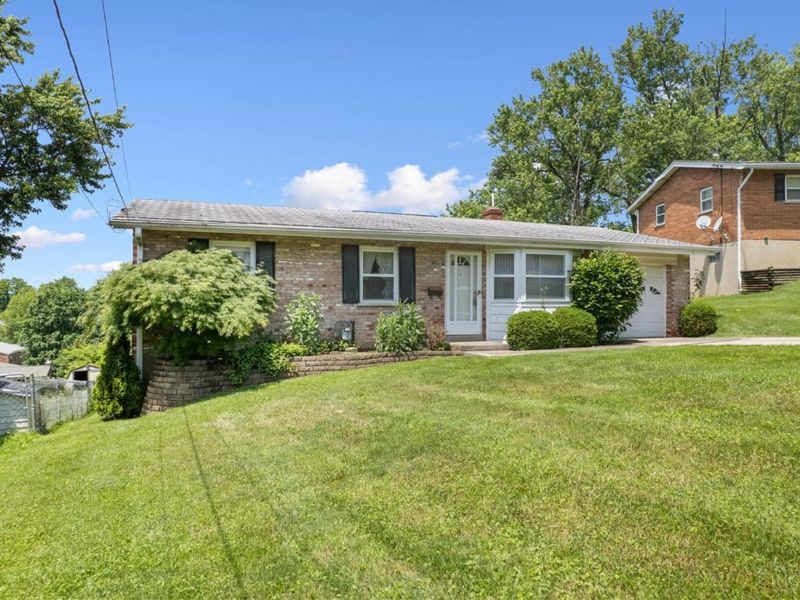 109 Bunker Hill Court, Reading, OH 45215 Photo 3