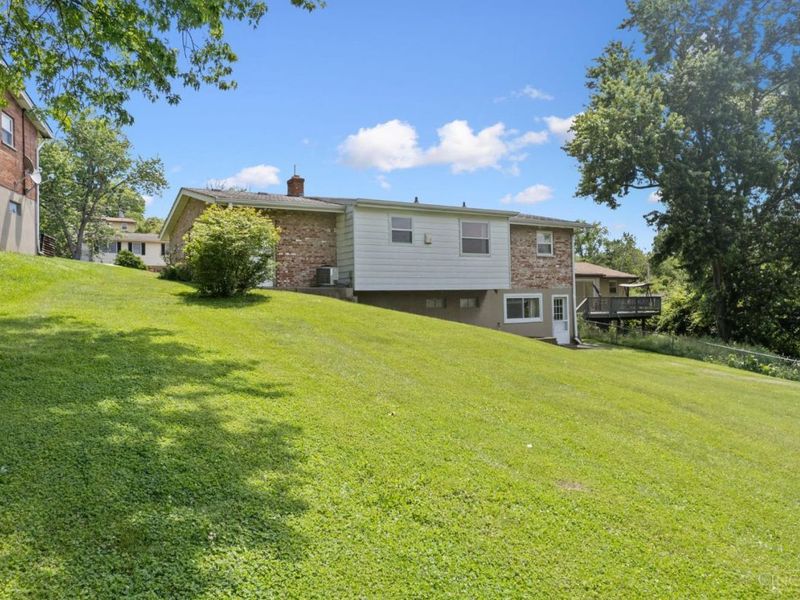 109 Bunker Hill Court, Reading, OH 45215 Photo 8