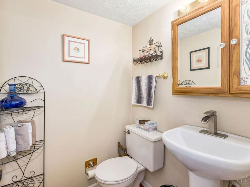 8846 Meadow Drive, Mason, OH 45040 Photo 10
