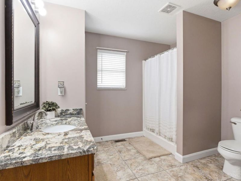 952 Golfview Drive, Hamilton, OH 45013 Photo 12