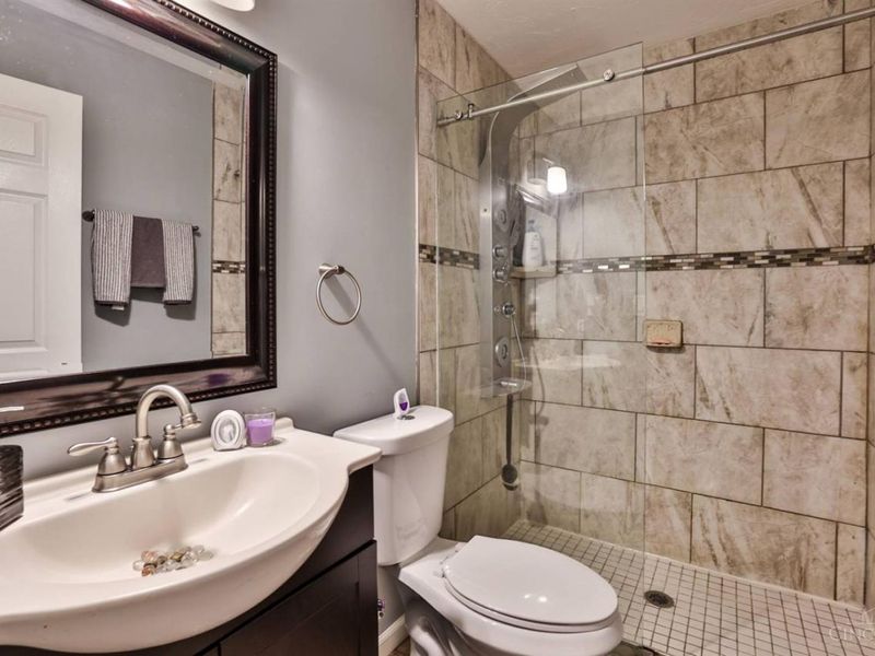 3318 Kleeman Road, Green Township, OH 45211 Photo 17
