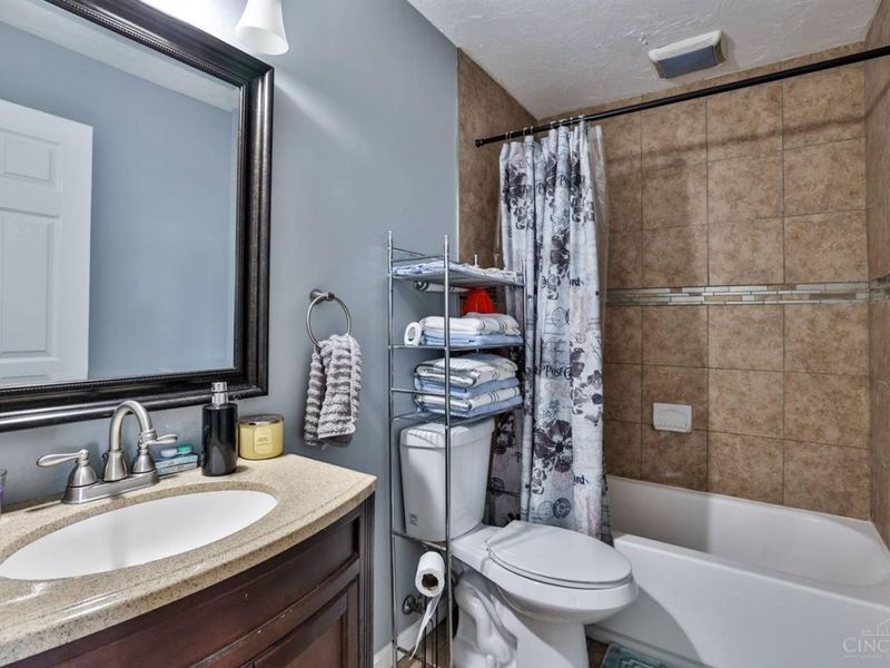3318 Kleeman Road, Green Township, OH 45211 Photo 29