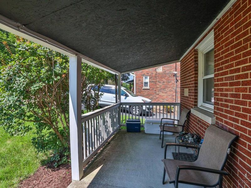 3318 Kleeman Road, Green Township, OH 45211 Photo 3