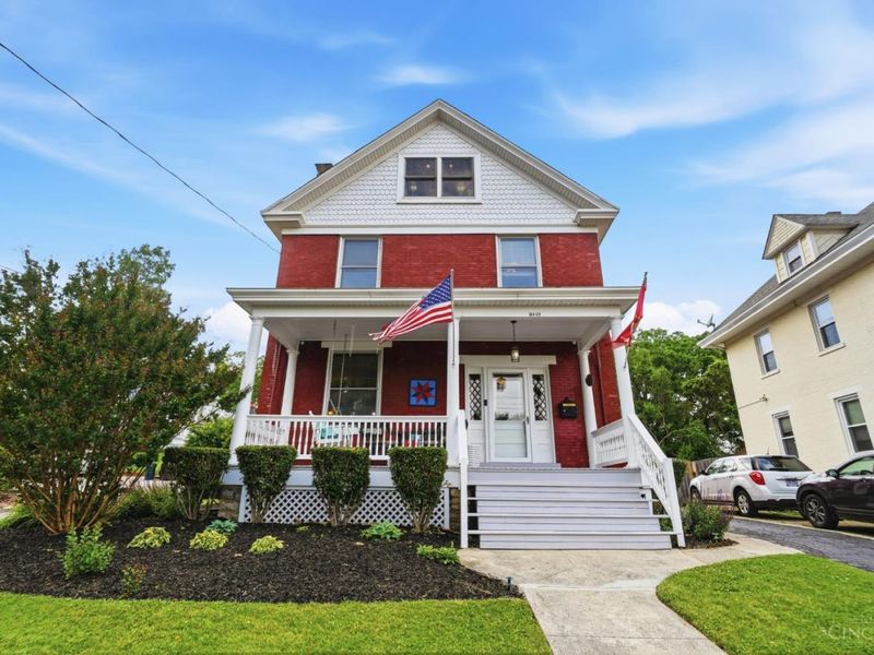 3647 Paxton Avenue, Cincinnati, OH 45208 Photo 1