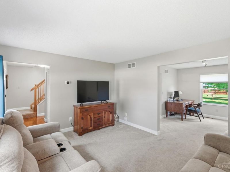 861 W Aberdeen Drive, Trenton, OH 45067 Photo 10