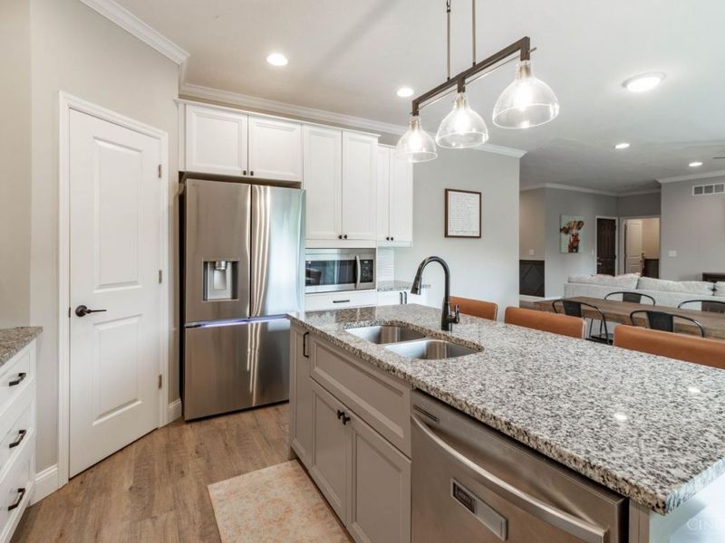 855 Sunrise Ridge Court, Hamilton Twp, OH 45039 Photo 11