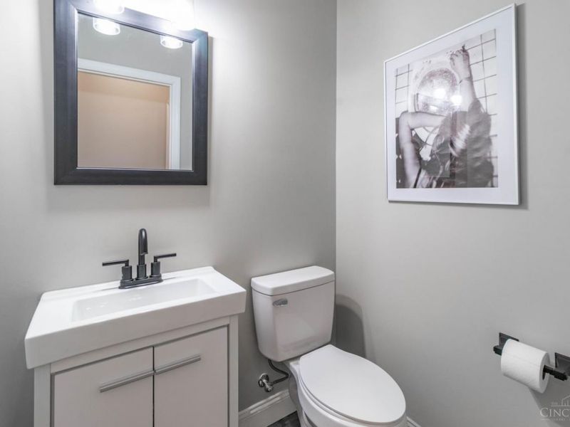 855 Sunrise Ridge Court, Hamilton Twp, OH 45039 Photo 12