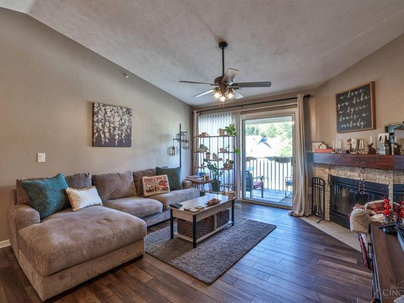 7560 Shawnee Lane, Unit 355, West Chester, OH 45069 Photo 3