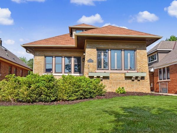 2439 Lefeber AVENUE, Wauwatosa, WI 53213