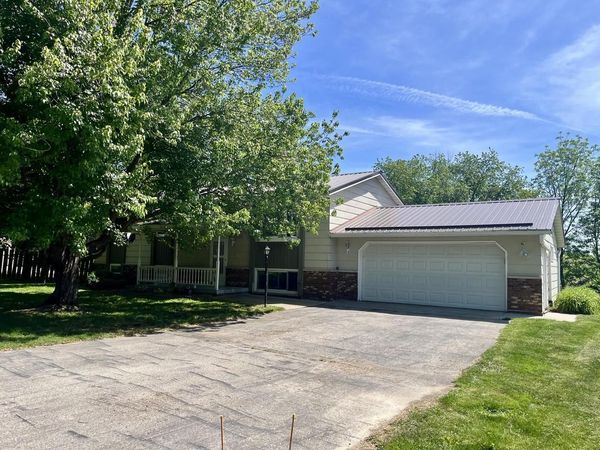 N4940 Briarcliffe COURT, West Salem, WI 54669