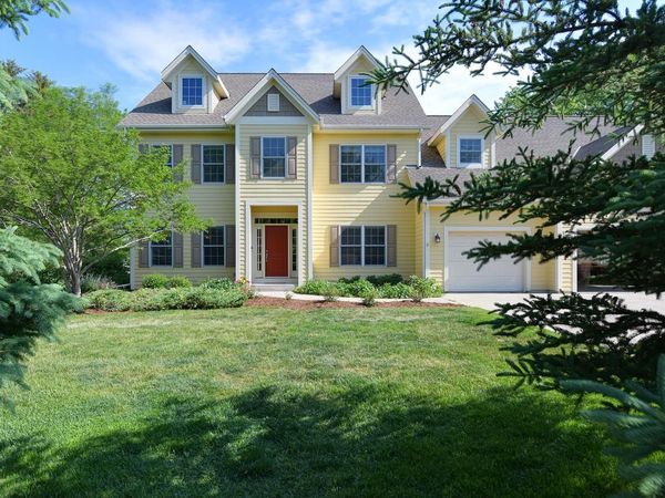 8050 W Mequon ROAD, Mequon, WI 53097