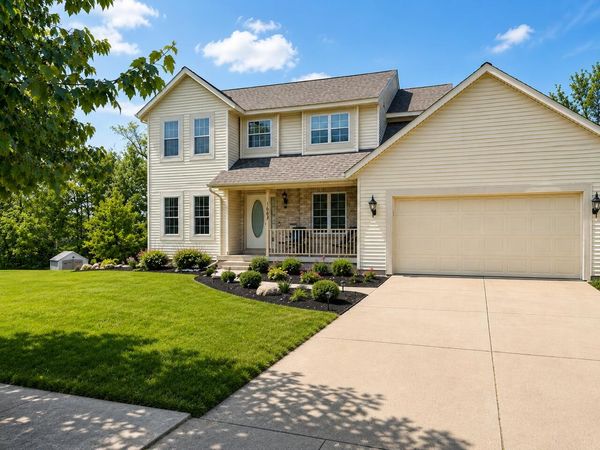 1663 Coalcar Court SE, Kentwood, MI 49508