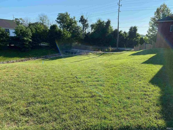 3868 E Regents Circle, Bloomington, IN 47401