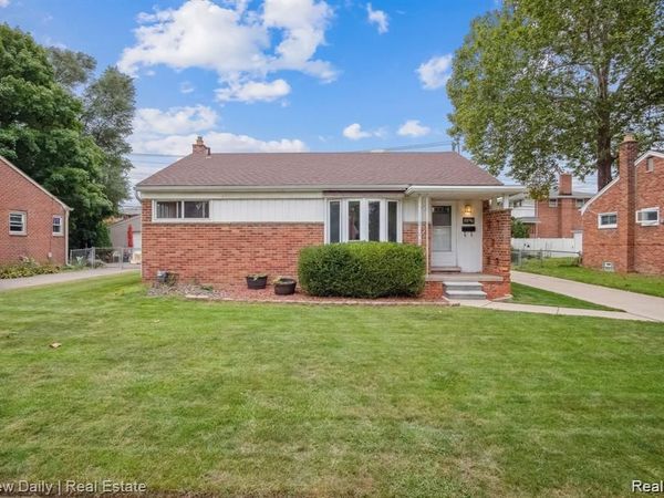 11141 KAREN Street, Livonia, MI 48150
