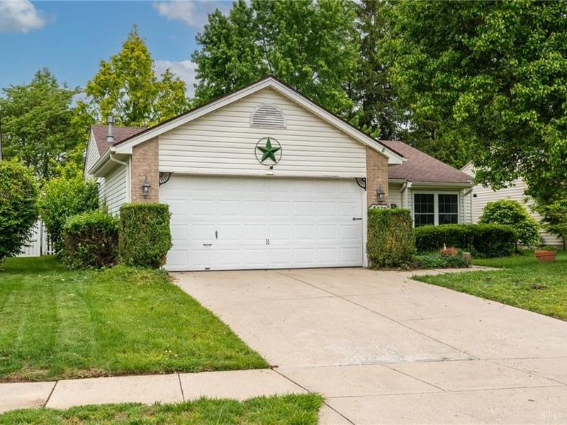 5378 Mallet Club Drive, West Carrollton, OH 45439 Photo 2