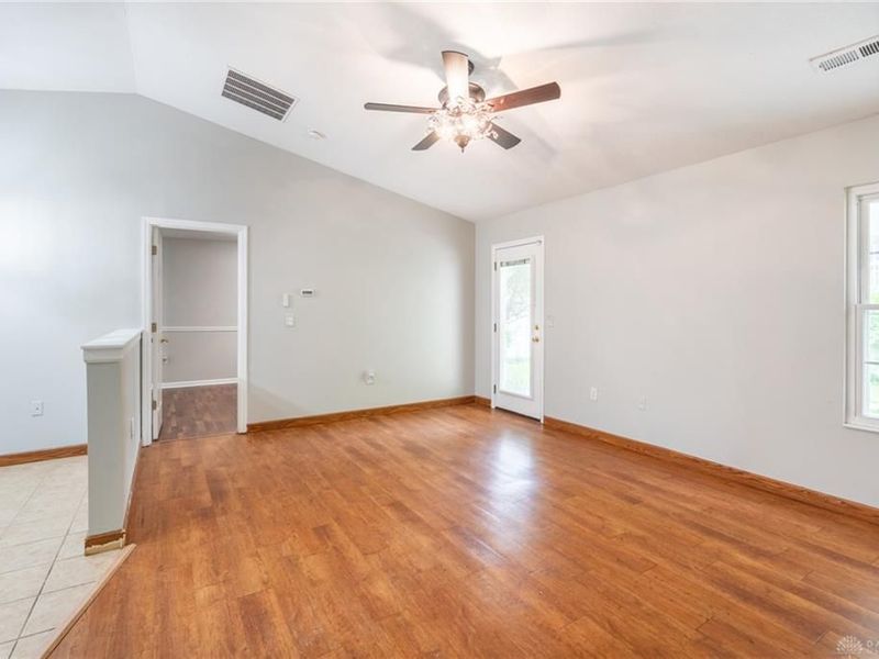 5378 Mallet Club Drive, West Carrollton, OH 45439 Photo 9