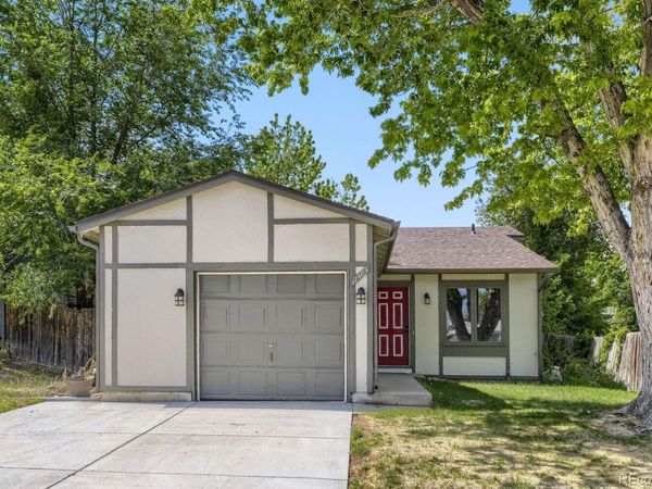 17483 E Temple Drive , Aurora, CO 80015