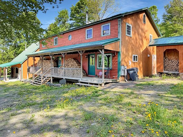 40 Onawa Road , Elliottsville Twp, ME 04443