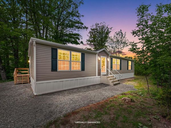 44 Averill Mobile Home Park , Benton, ME 04901