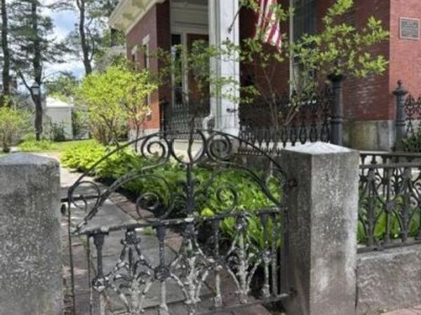 11 Lincoln Street , Brunswick, ME 04011