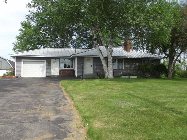 225 Skowhegan , Fairfield, ME 04937