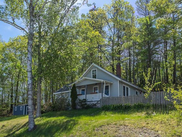 56 Bow Street , Freeport, ME 04032
