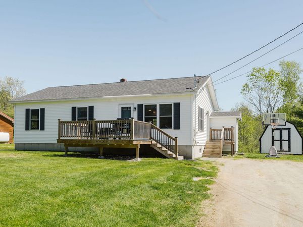 135 Meadow Lane , Farmington, ME 04938