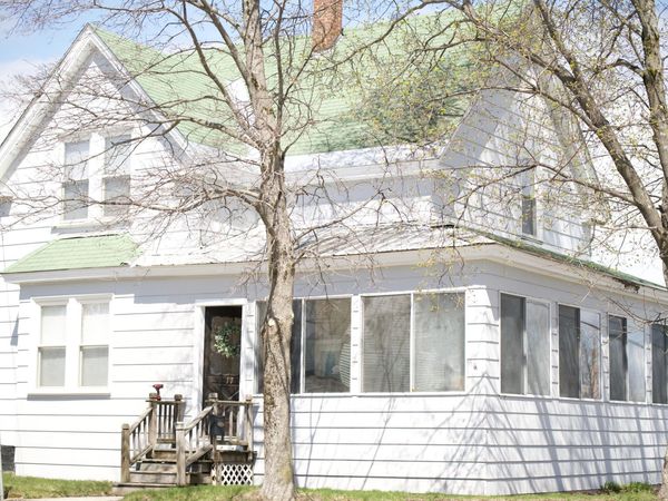 17 Katahdin Avenue , Millinocket, ME 04462