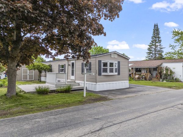 113 Blackberry Place, Kittery, ME 03904