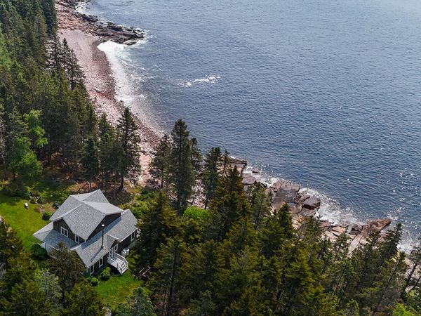 310 Red Point Road, Swans Island, ME 04685