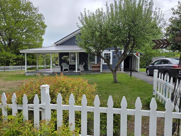 71 & 73 Main Road , Medway, ME 04460