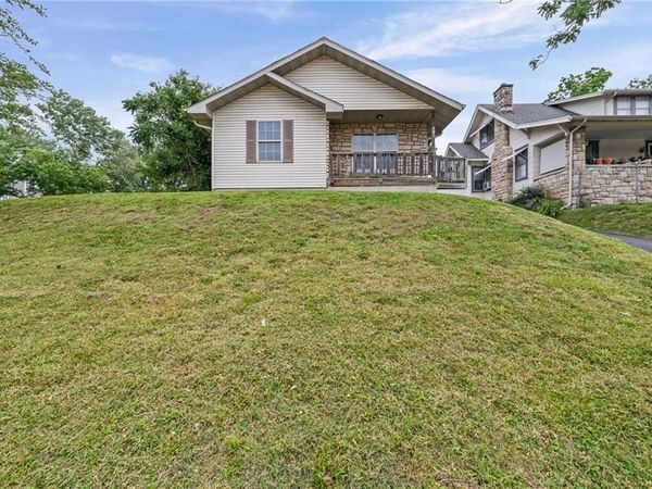 800 N 9th Street, Kansas City, KS 66101