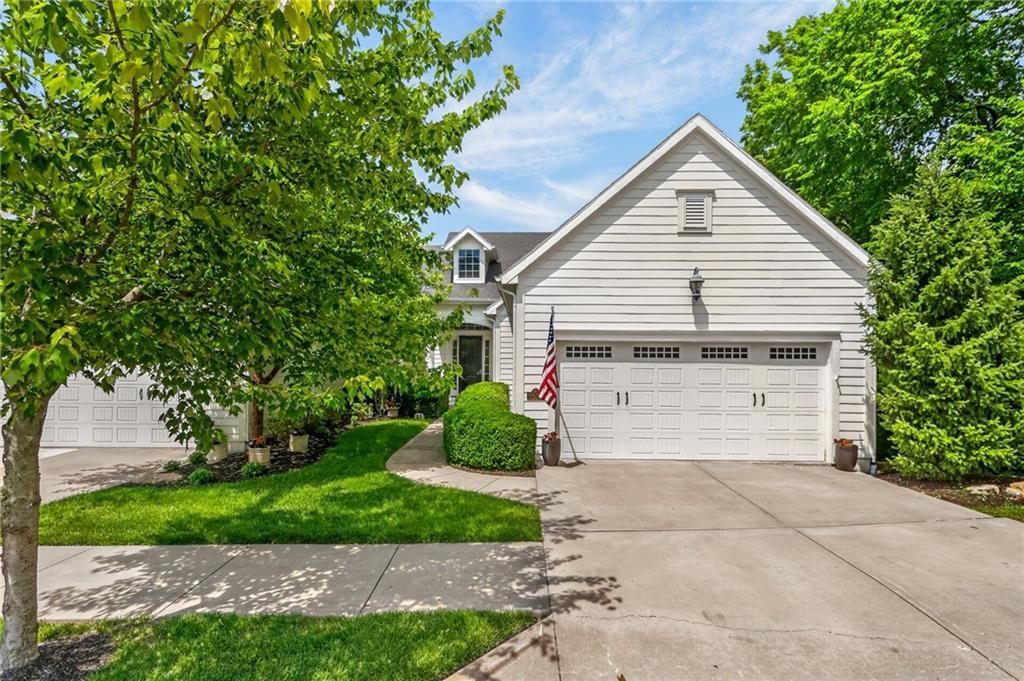 9657 Lime Stone Road, Parkville, MO 64152 Main Photo