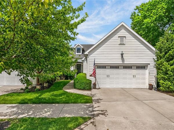 9657 Lime Stone Road, Parkville, MO 64152