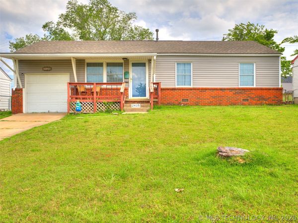 2425 W 49th Street , Tulsa, OK 74107