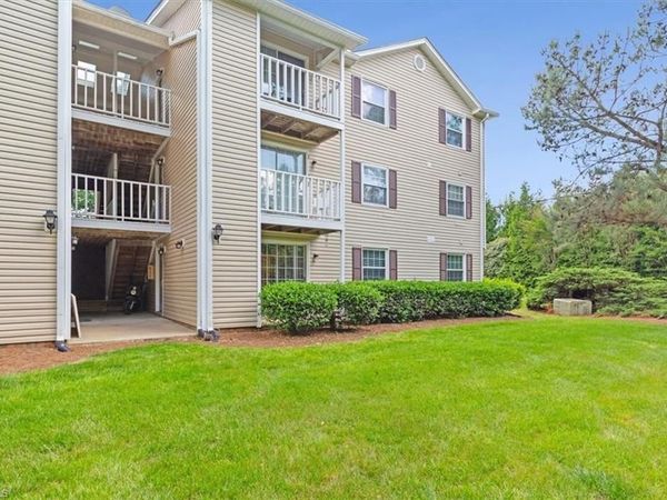 5627 Hornaday Road , Unit B, Greensboro, NC 27409