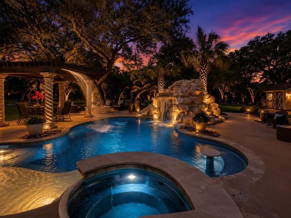 10210 Oak Forest Way, New Braunfels, TX 78132