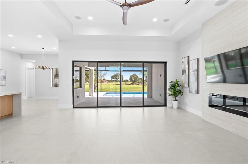 18432 Royal Hammock Blvd, Naples, FL 34114 Photo