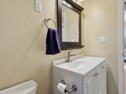 23235 Broadmoor Ct., Auburn, CA 95602 Photo