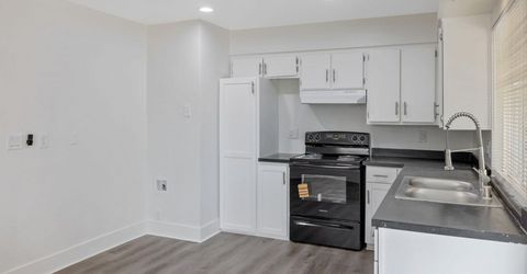 534 W Swift Ave, Clovis, CA 93612 Photo