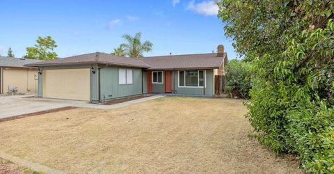 534 W Swift Ave, Clovis, CA 93612 Photo