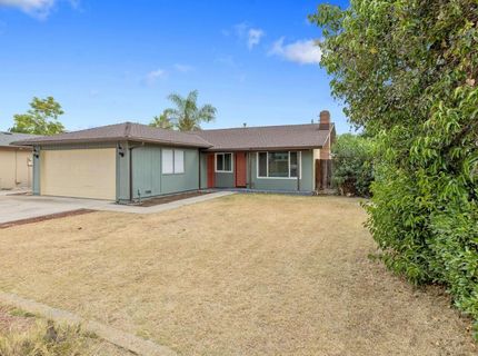 534 W Swift Ave, Clovis, CA 93612 Photo