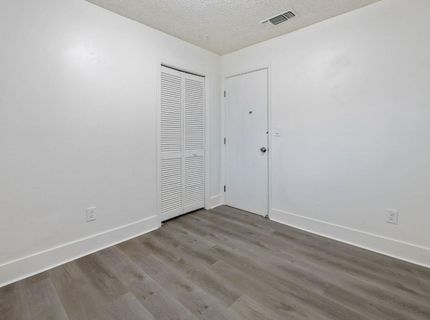 534 W Swift Ave, Clovis, CA 93612 Photo