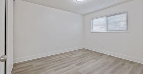 534 W Swift Ave, Clovis, CA 93612 Photo