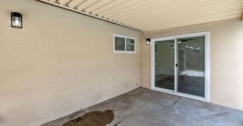534 W Swift Ave, Clovis, CA 93612 Photo
