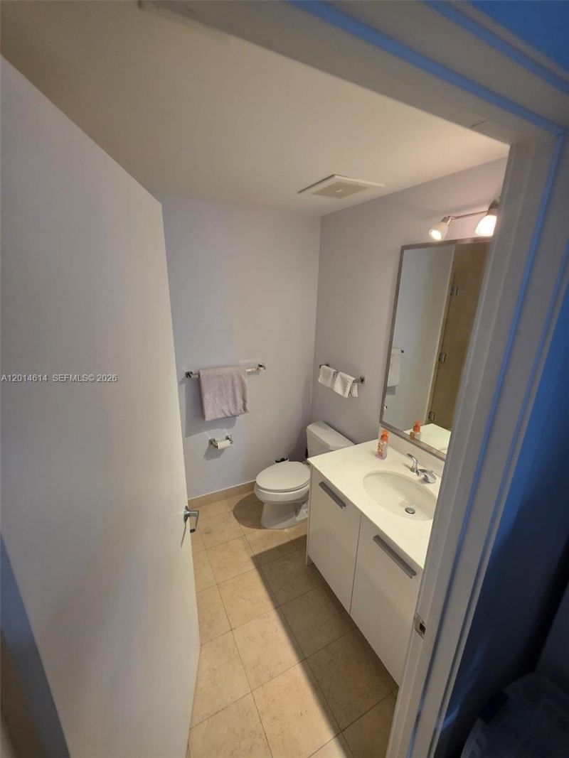 1060 Brickell Ave , Unit 2201, Miami, FL 33131 Photo