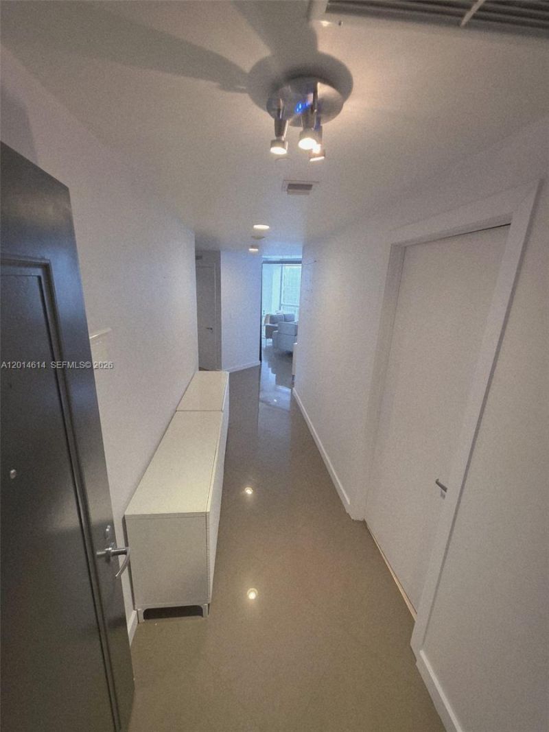 1060 Brickell Ave , Unit 2201, Miami, FL 33131 Photo