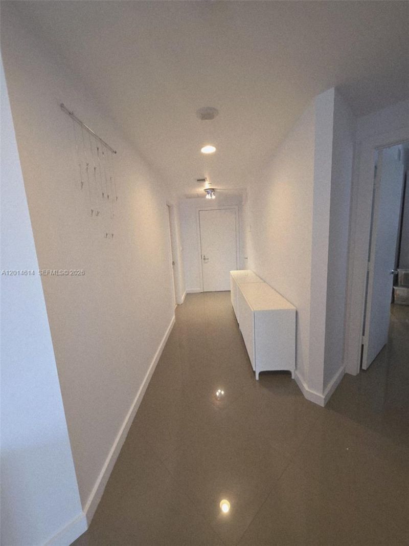 1060 Brickell Ave , Unit 2201, Miami, FL 33131 Photo